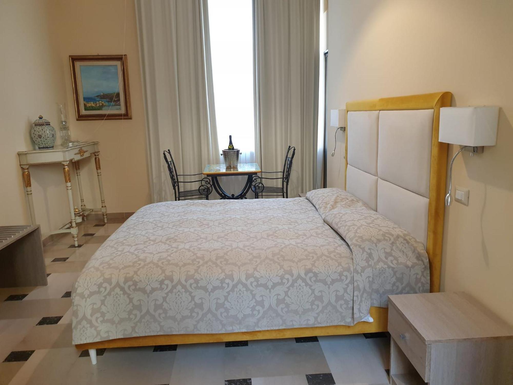 Dimora Charleston Lecce Parcheggio Privato In Loco Gratis Bed and Breakfast Δωμάτιο φωτογραφία