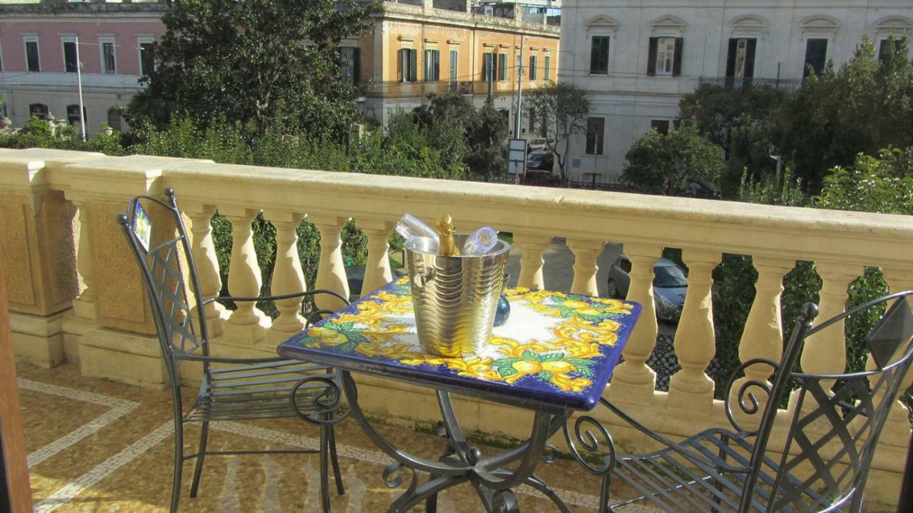 Dimora Charleston Lecce Parcheggio Privato In Loco Gratis Bed and Breakfast Εξωτερικό φωτογραφία